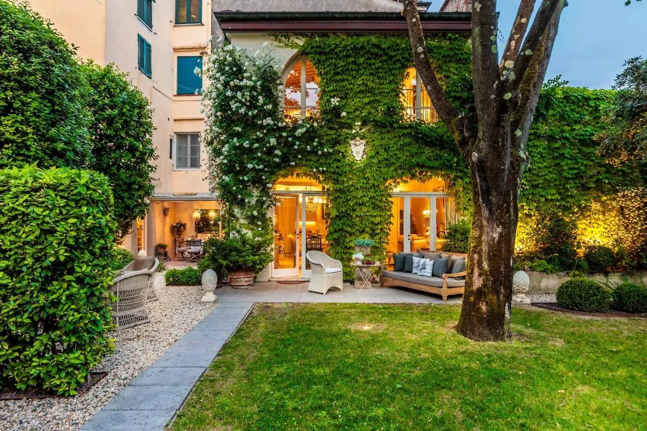 La Casina Luxury Apartment Inside The Walls Of Lucca With Garden, Airconditioning, Wifi
