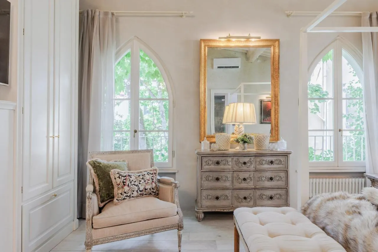La Casina Luxury Apartment Inside The Walls Of Lucca With Garden, Airconditioning, Wifi 0*,  Italy